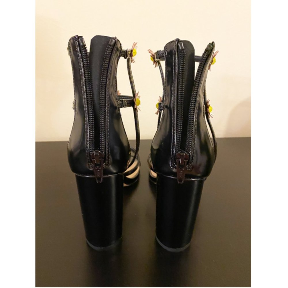 BCBGeneration Heels Black Shoes 6.5 - Picture 4 of 5